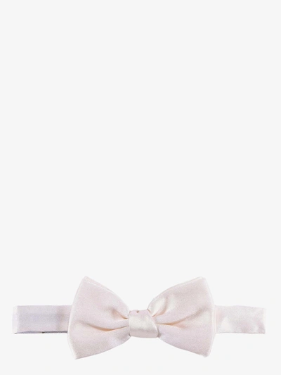 Niky Bow Tie In White