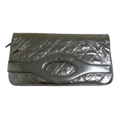 Pre-owned Chanel 31 Leather Clutch Bag In Silver
