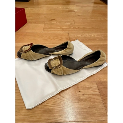 Pre-owned Roger Vivier Flats In Other