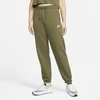 Nike Women's  Sportswear Essential Fleece Pants In Green