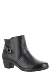 Easy Street Dawnta Side Zip Boot In Black/ Pleated