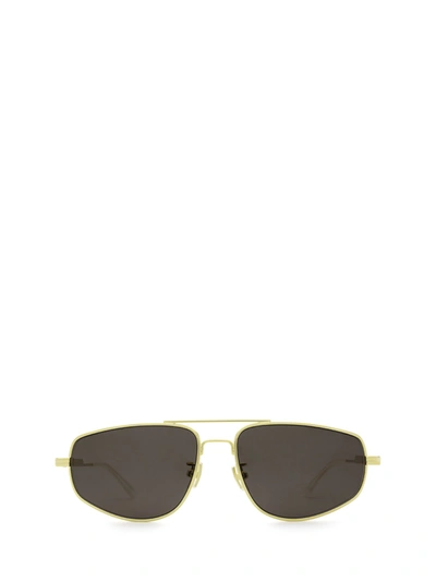 Bottega Veneta Gold Pilot Navigator Minimalist Sunglasses In 002 Gold