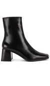 Jeffrey Campbell Slique Boot In Black
