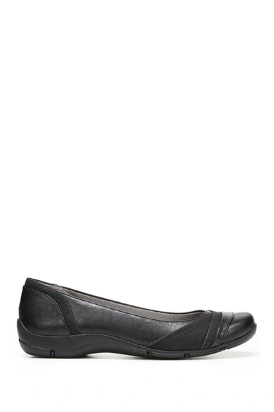 Lifestride Dig Snake Embossed Flat In Black Faux Leather