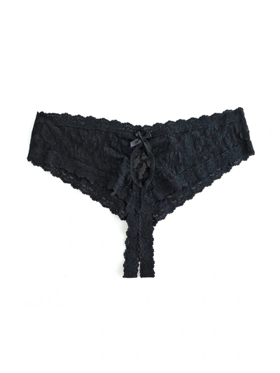 Hanky Panky Plus Size Signature Lace Crotchless Cheeky Hipster In Black