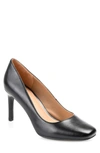 Journee Collection Monalee Round Toe Pump In Black