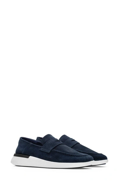 Wolf & Shepherd Crossover Loafer In Navy