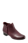 Trotters Major Bootie Women's Shoes In Dark Red Leather