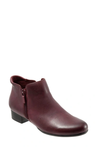 Trotters Major Bootie Women's Shoes In Dark Red Leather