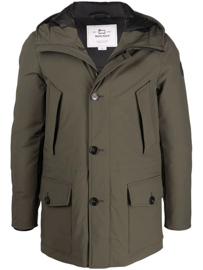 Woolrich Logo-patch Parka Coat In Green