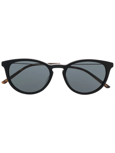 Gucci Cat-eye Sunglasses In Grey