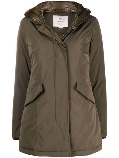 Woolrich Logo-patch Hooded Down Padded Coat In Green