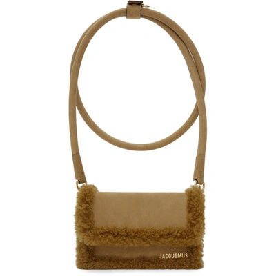 Jacquemus Rond Faux-shearling And Suede Shoulder Bag In Brown