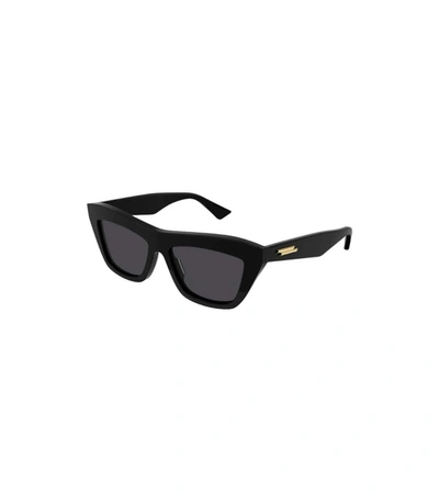 Bottega Veneta Cat-eye Frame Sunglasses In Black