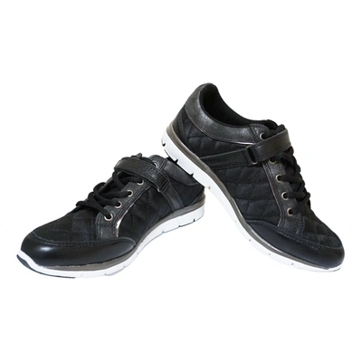 Pre-owned Guess Cloth Trainers In Black