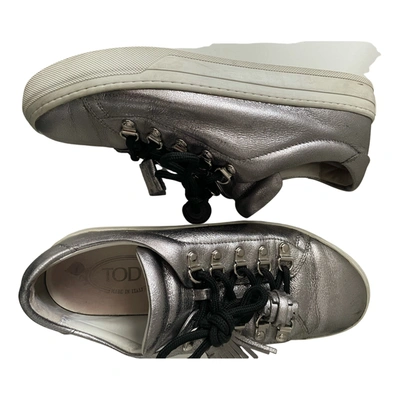 Pre-owned Tod's Leather Trainers In Silver