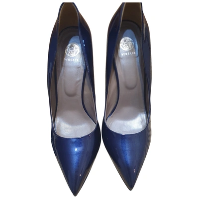 Pre-owned Versace Patent Leather Heels In Blue