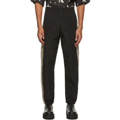 Palm Angels Palm Angel Men Pxp Wr Track Pants In Black White