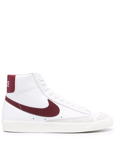 Nike White & Red Blazer Mid '77 Vintage Sneakers In Weiss