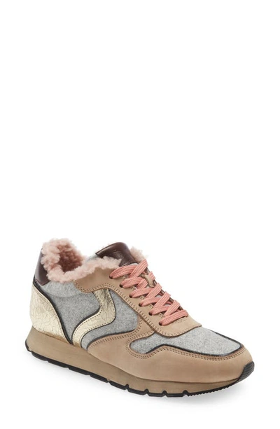 Voile Blanche Viole Blanche Julia Genine Shearling Jogger Sneaker In Beige-grey