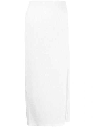 Goodious Ribbed Side-slit Maxi Skirt In Weiss