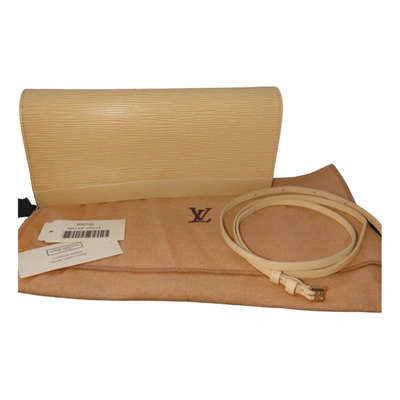 Pre-owned Louis Vuitton Leather Clutch Bag In Beige