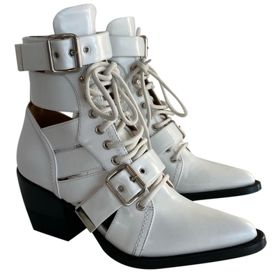 Pre-owned Chloé Leather Lace Up Boots In White