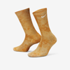 Nike Everyday Plus Cushioned Crew Socks In Orange