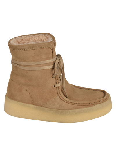 Clarks Wallabeecup Hi Boots In Tan