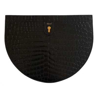 Pre-owned Bally Leather Clutch Bag In Black