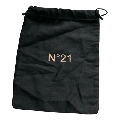 Pre-owned N°21 Clutch Bag In Black