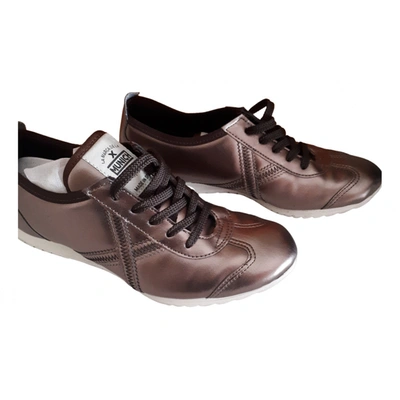 Pre-owned Munich Leather Trainers In Metallic