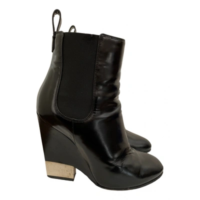 Pre-owned Givenchy Patent Leather Ankle Boots In Black