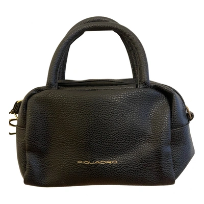 Pre-owned Piquadro Leather Handbag In Black