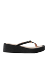 Jacquemus Toe Strap Sandals In Black