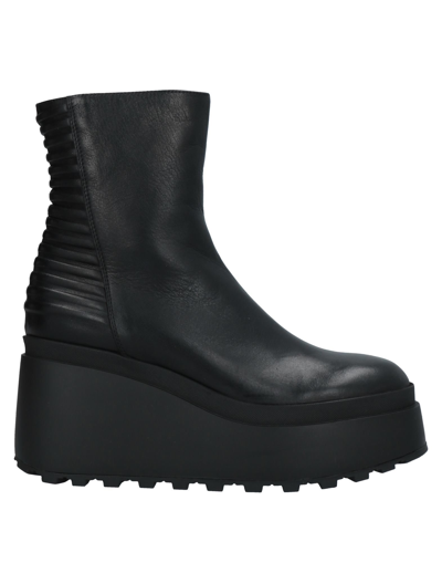 Vic Matie Ankle Boots In Black