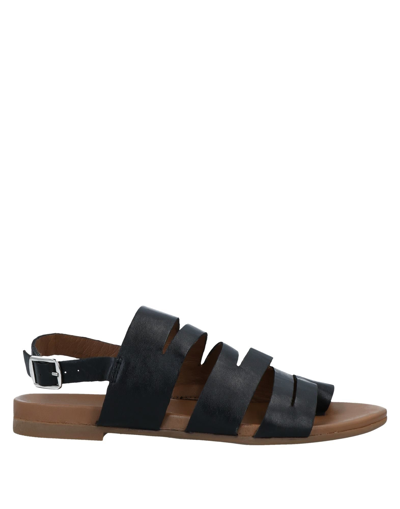 Romeo Gigli Toe Strap Sandals In Black