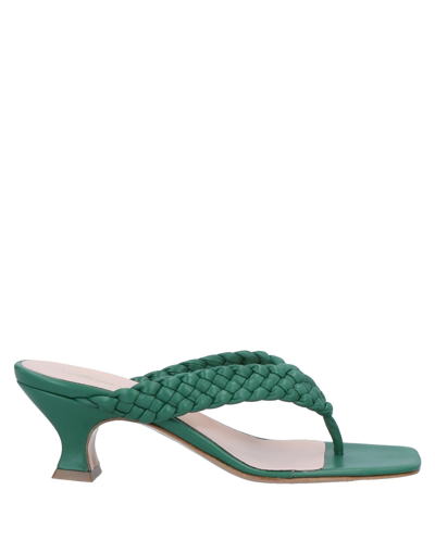 Anna F. Toe Strap Sandals In Green