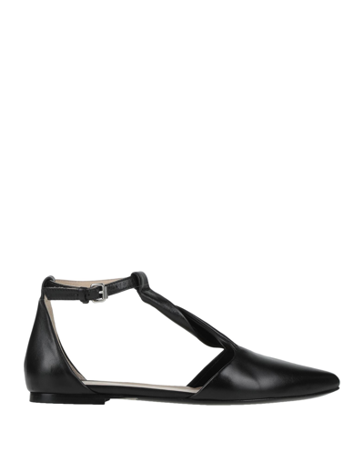 Strategia Ballet Flats In Black