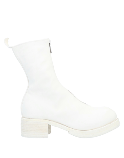 Guid Ankle Boots In White