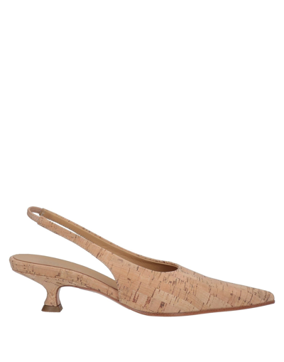 Mm6 Maison Margiela Pumps In Sand