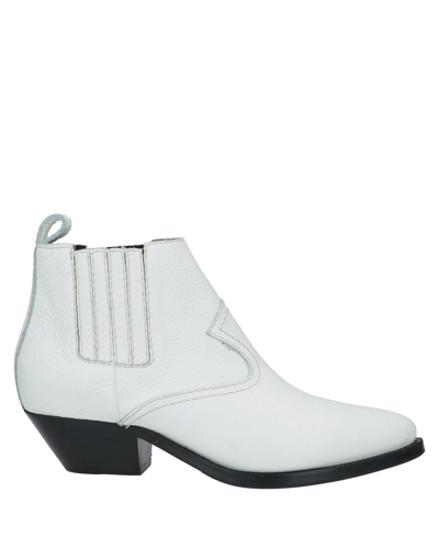 P.a.r.o.s.h Leather Ankle Boots In White