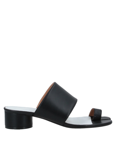 Maison Margiela Tabi Toe-ring Leather Sandals In Black