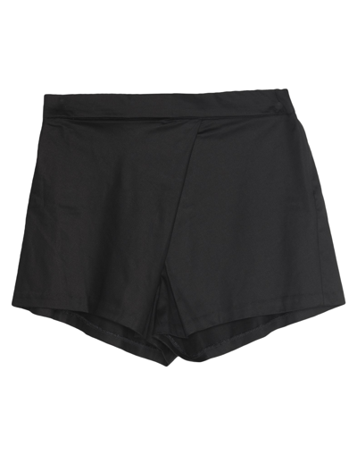 Mariuccia Woman Shorts & Bermuda Shorts Black Size M Cotton, Elastane