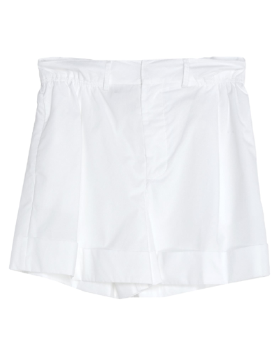 Jucca Shorts & Bermuda Shorts In White