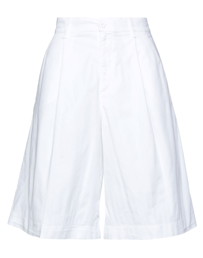 European Culture Woman Shorts & Bermuda Shorts White Size 26 Cotton, Elastane