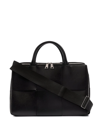 Bottega Veneta Arco Leather Bag In Schwarz