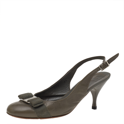Pre-owned Ferragamo Grey Leather Vara Bow Slingback Pumps Size 37