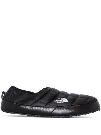 The North Face Thermoball Padded Slippers In Schwarz