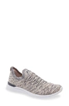 Apl Athletic Propulsion Labs Techloom Wave Hybrid Running Shoe In Rose Dust / Navy / Melange